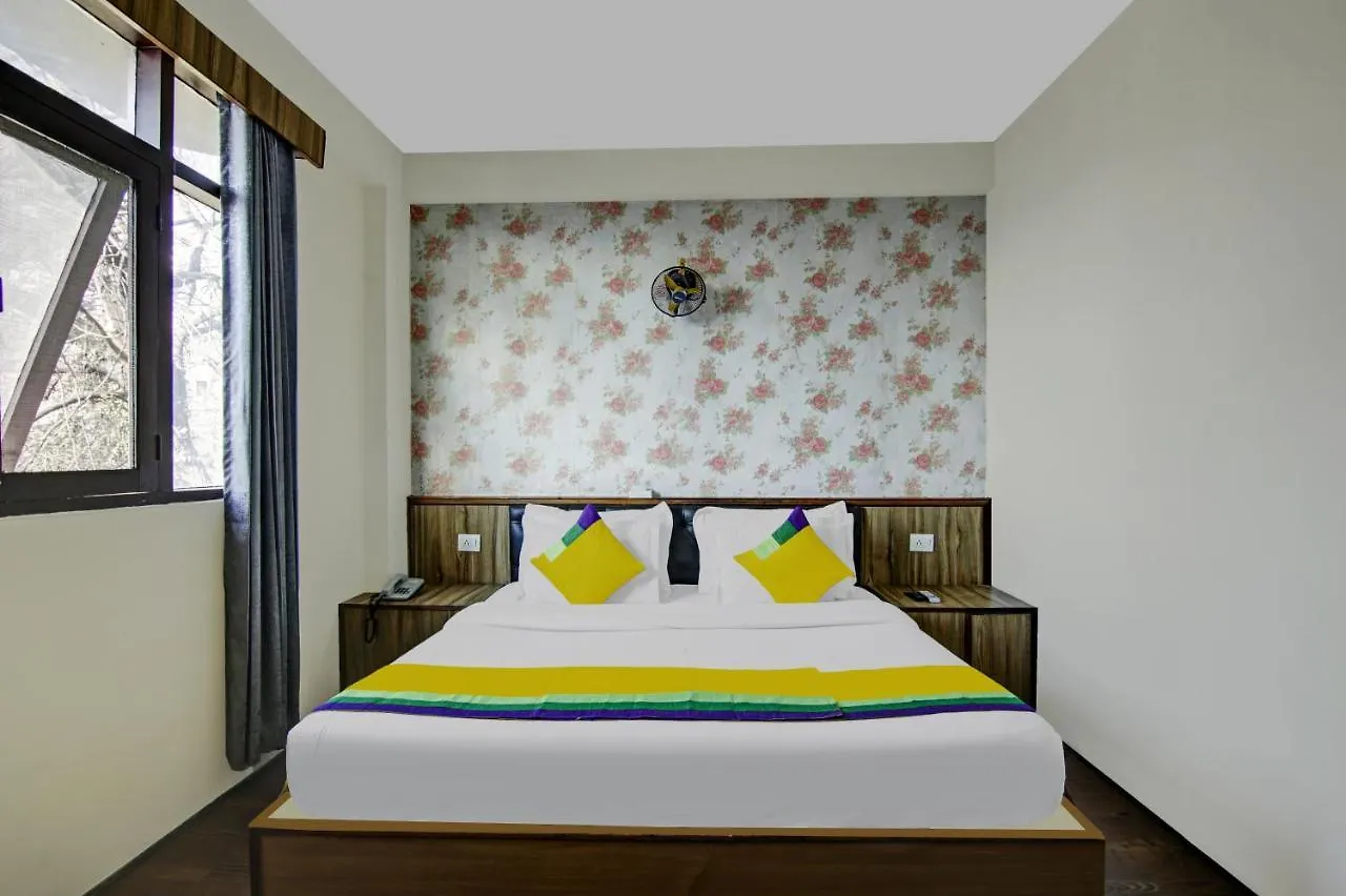 Itsy Hotels Crystal Palace With Valley View Shimla